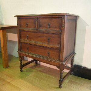 クラシック チェスト サイドボード オーク無垢 アンティーク クラシカル おしゃれ 英国家具調 電話台 ヨーロッパ 輸入家具 木製 サイドチェスト コンパクト【送料無料】オーク無垢チェスト