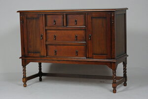 クラシック チェスト サイドボード オーク無垢 アンティーク クラシカル おしゃれ 英国家具調 電話台 ヨーロッパ 輸入家具 木製 サイドチェスト コンパクト キャビネット リビングボード リ