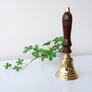 呼び鈴 ベル ハンドベル 真鍮製 木製 チャイム 受付 プレート ホテル フロント ショップ 店舗用 カウンターベル 受付カウンター ゴールド 金色【お買得品】ハンドベル