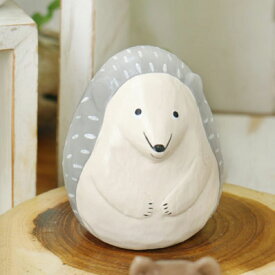 置き物 置物 木彫り アニマル 木彫りの置物 インテリアオブジェ かわいい ハリネズミ はりねずみ 針ねずみ アニマル 動物 デザイン 雑貨 大人気 アンティーク レトロ 贈り物 プレゼント【人気商品】ラマタマアニマル（ハリネズミ）