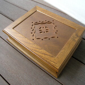 ジュエリケース おしゃれ ミラー付き 木製 日本製 コンパクト アンティーク レリーフ カントリー アクセサリー入れ アクセサリーボックス ガラスケース 木製小物 プレゼント 贈り物 母の日