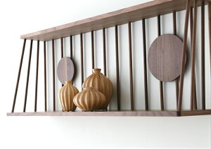 木製シェルフ ウォールラック ウォールナット無垢 天然木 日本製 国産家具 ウォールシェルフ 壁飾り ウッドラック おしゃれ 壁掛け 北欧 飾り棚 アンティーク 木製小物 ディスプレイ 棚 ナ