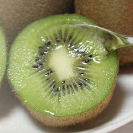 和歌山田中農園の完熟キウイフルーツ ヘイワード 訳あり サイズ色々4kg 1箱 追熟済み【送料無料】予約販売