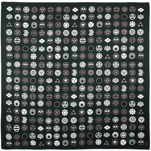 【送料込】 日本製 風呂敷 大判 90 サイズ 濱文様 「紋(黒)」 紋 家紋 小紋 和 洗える ふろしき 綿 土産 ギフト プレゼント 贈り物 ワイン 日本酒 一升瓶 お稽古 包む 飾る インテリア タペ