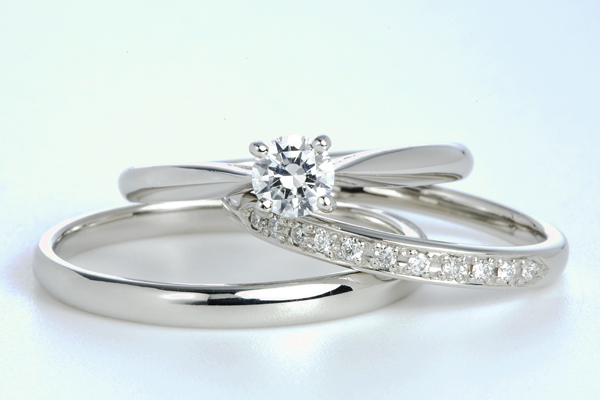 0.3ct.ダイヤモンド婚約指輪（エンゲージリング） 結婚指輪（マリッジリング）3本セットPRF018-03（ルピナス）