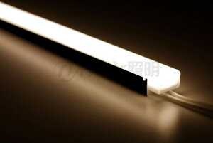 TES�@LIGHTING�@�R�l�N�^���ԐڏƖ��@tiffa Black(�e�B�t�@ �u���b�N)�@TTMB�V���[�Y�@���邳30���^�C�v�@400�^�C�v�@�S��385mm�@1.8W�@132lm�@�{��:���F(�u���b�N)�@�����F�@3500K�@TTMB-040-35 ���󒍐��Y