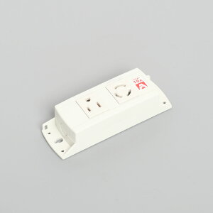 �A�����J���d�@�@�ڒn�`2P 15A 125V�@�}���`���[�XOA�^�b�v �R���r2���� �R�[�h�����@KU1080