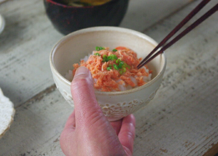 Kukka クッカ Kinari おしゃれ お家カフェ お茶碗 アイボリー ギフト ナチュラル 益子焼 花模様 飯椀 飯碗 人気定番の 飯碗