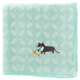 にゃんこハンカチ　くつした猫　七宝柄　刺繍入りガーゼハンカチ　スーベニール　Cat pattern embroidered gauze handkerchief