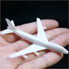 1/1200　飛行機模型　空港の模型や都市計画模型に　1機