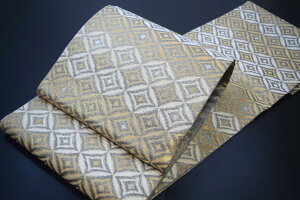 yK⒅EFnEEUzwDܑсuvy10P03Dec16z