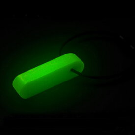 【 メール便 】 キーホルダー 防犯 蓄光 光る アウトドア キャンプ マーカー ( 1 ) Glow Key Chain 暗いところで光る 防災グッズ 目印 便利 プレゼント シリコン 日本製 ( めざましテレビ 紹介 ) / WakuWaku