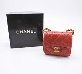 [USED/中古]CHANEL シャネル キーホルダー・キーチャーム ヴィンテージ ミニミニマトラッセ バッグチャーム ウエストバッグ ポーチ 小物入れ レッド ゴールド レザー Bランク【中古】