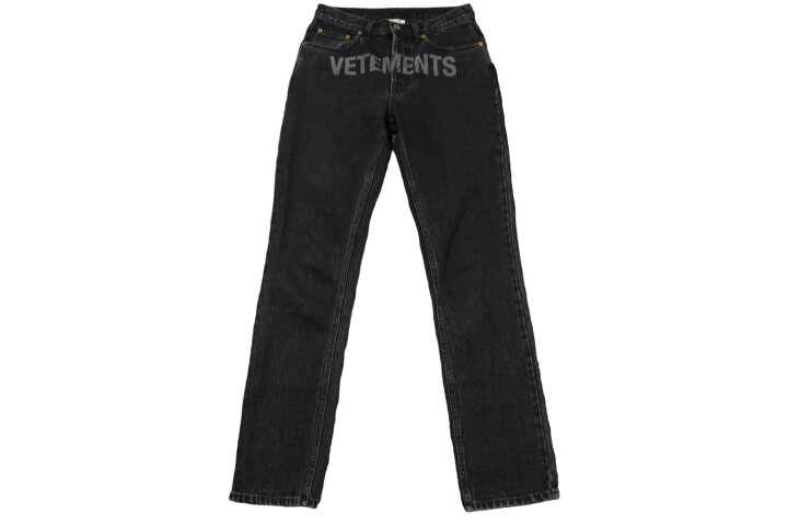 楽天市場】VETEMENTS ヴェトモン デニムパンツ フロントロゴプリント  