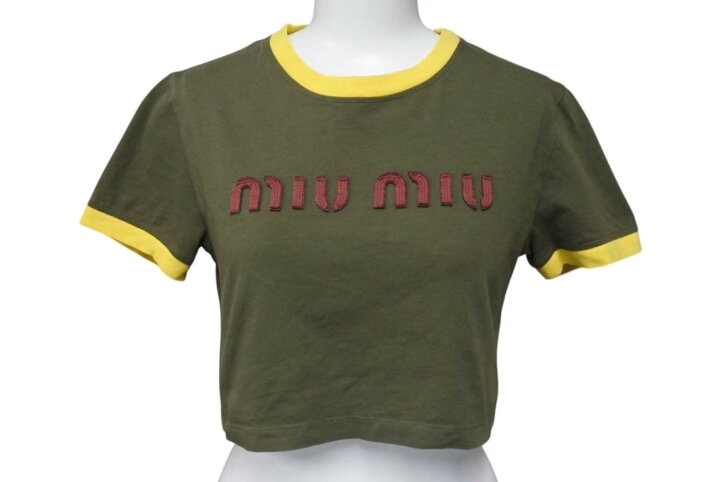 楽天市場】MIUMIU ミュウミュウ クロップドTシャツ ロゴ刺繍 MJN519 