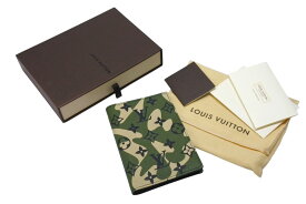 新品未使用 LOUIS VUITTON ルイヴィトン クーヴェルテュール パスポール パスポートケース M58027 モノグラモフラージュ 村上隆 中古 4b006360
