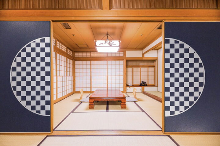 楽天市場 オリジナル ふすま紙 丸市松 おしゃれ 和モダン 洋風 リメイク 襖紙 張替え 襖 ふすま 掛け軸屋 和紙苑