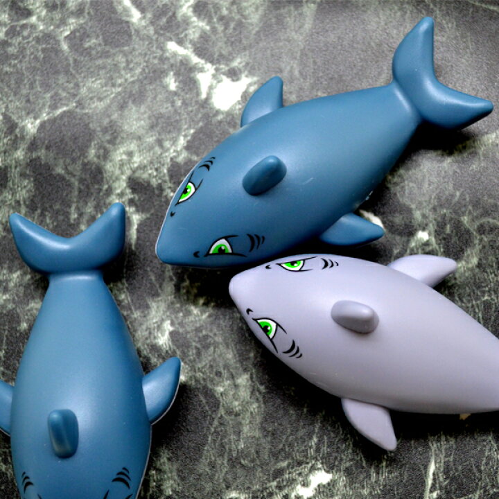 楽天市場 25個セット スイスイシャーくん おもちゃ 玩具 オモチャ 景品 かわいい サメ 鮫 動物 アニマル ランチ景品 お子様ランチ お祭り 夏祭り おまつり 後ろ 引く 走り出す すいすい おもしろ グッズ アイテム 景品 販促品 クリスマス ネットｄｅ縁日 わっしょい村