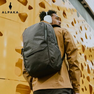 ALPAKA ELEMENTS BACKPACK PRO �A���p�J �����b�N �o�b�O �o�b�N�p�b�N �����Y ���f�B�[�X 26L ��e�� �y�� �ʋ� �ʊw �u���b�N �� 4139