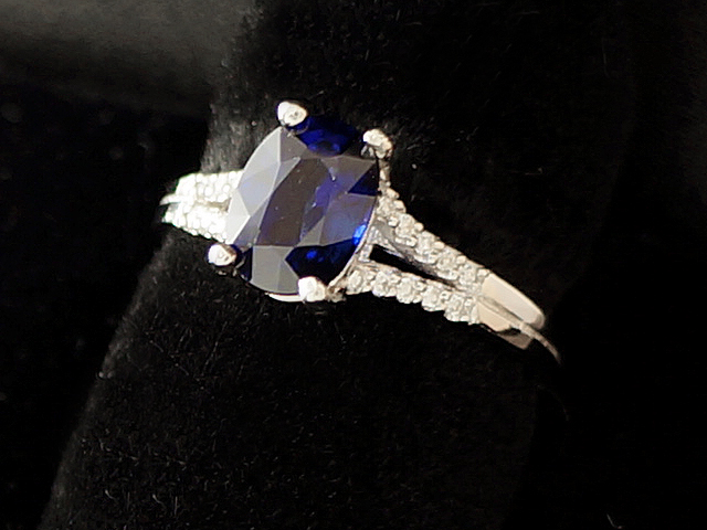 絶対一番安い アウトレット送料無料 NEW ブルーサファイヤダイヤモンド リング - RING センター オーバル サファイヤ 20P ダイヤモンド ホワイトゴールド WG 無垢 ラウンド 1.68ct 0.20ct ダイヤ 指輪