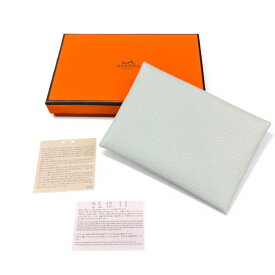 HERMES 未使用品 エルメス CALVI DUO VERSO カルヴィ デュオ ヴェルソ シェーブル ヴィールフィズ ヴェールモワイヤン コインケース W刻印 2024年 レザー ライトグリーン 箱付き プレゼント ギフト 展示品 美品 Sランク 中古 鑑定済 エルメス財布