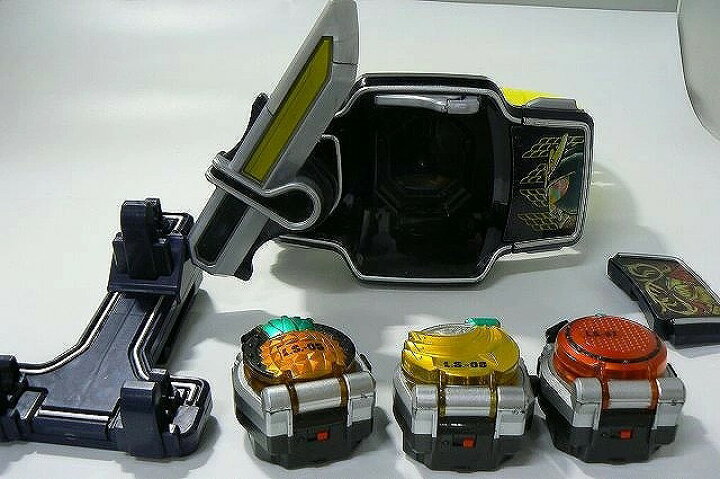 楽天市場】バンダイ BANDAI 仮面ライダー 鎧武 DX 戦極ドライバー  