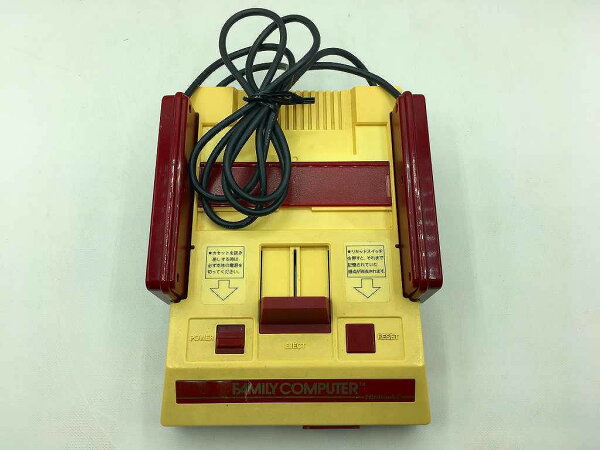 【全品ポイント10倍！要エントリー】【期間限定セール】ニンテンドウ 任天堂 ファミリーコントローラー HVC-001 【中古】