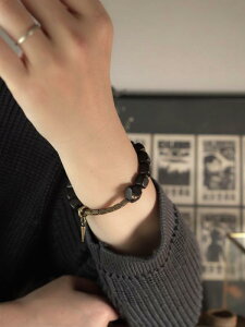 uXbg Y fB[X l Jbv yA ANZT[ h r[Y `[ AeB[N ig Oop 