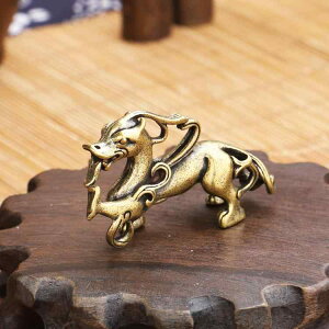 真鍮 置物 レトロ 装飾品 車 ダッシュボード 卓上小物 アンティーク 銅器 銅 銅 貔貅 小さい アンティークコレクション 銅 おもちゃ 部分 フォーチュン キー チェーン