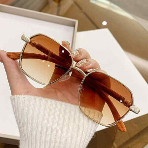 TOX XNGA ^t[ S[ht[ t@bV g UVJbg UV400 hCu AEghA s ig uEY 