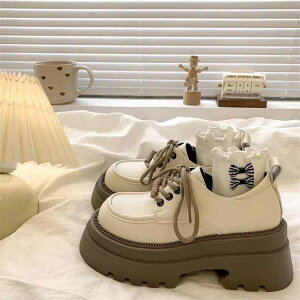 厚底革靴 レディース シークレットヒール PUレザー 合皮 ラウンドトゥ レースアップ レトロ 英国風 スクール風 カジュアル 普段使い 通勤通学 ミドルヒール 秋