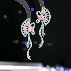 ピアス レディース 扇形 透かし 大ぶり 存在感 銅製 電気メッキ加工 小顔効果 上品 エレガント おしゃれ 個性的 レトロ 普段使い 結婚式 パーティー 秋冬 シルバー ピンク ブルー ローズ