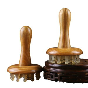 マッサージブラシ 緑檀 牛角 経絡カッサ 全身 ボディ用 お腹 脚 揉みほぐし 刮? リンパ 自宅エステ 巡り促進 リラックス 天然木製 ツボ押し 美容 健康 ツール