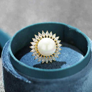 ブローチ レディース シンプル 上品 エレガント ジルコニア 一粒パール フェイクパール ゴールドメッキ 胸元カバー 襟ピン フォーマル カジュアル 普段使い