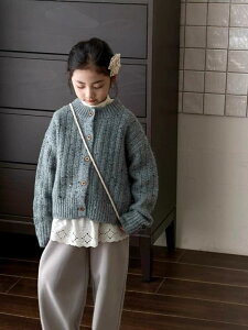 カーディガン 女の子 子供用 長袖 春秋 ニット トップス ショート丈 ラウンドネック 前開き ボタン 綿混 ポリエステル 柔らかな肌触り かわいい おしゃれ 普段使い フォグブルー