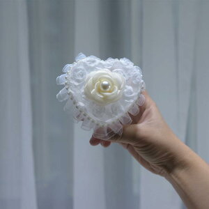 ジュエリーボックス ウェディング 結婚指輪ケース プロポーズ ハート型 パール フラワー レース ピアス ネックレス アクセサリー収納 おしゃれ かわいい 白 ギフト プレゼント 韓国風