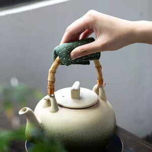  a Ȗ VRf ݑ z   ȃfUC a_   e[up ӂ NX eB[}bg   ĂȂ g