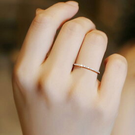 モアサナイト リング レディース ハーフエタニティリング 指輪 ピンキー 重ねづけ 細身 プラチナ仕上げ 8号～19号 ダイヤモンド より輝く カジュアル ギフト 結婚式 普段用 おしゃれ 送料無料 母の日 プレゼント