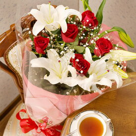 人気ナンバーワン花束　カサブランカと赤バラの花束