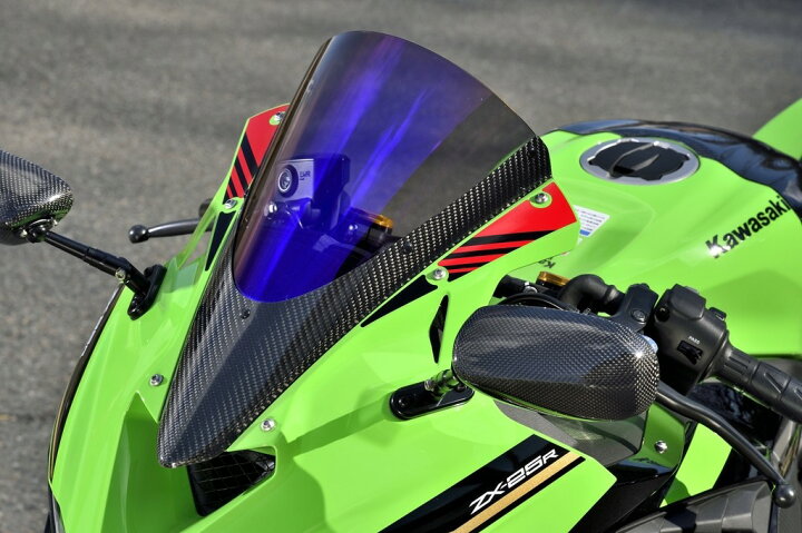 Magical Racing マジカルレーシング カーボントリムスクリーン タイプ：綾織カーボン製／スモーク / MagiVeilセラミックコーティング：あり ZX-10R スクリーン