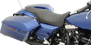 Drag Specialties �h���b�O�X�y�V�����e�B�[�Y �J�o�����V�[�g �t���C�� FL �ySEAT CABLRO FLAME [0801-1004]�z HARLEY-DAVIDSON �n�[���[�_�r�b�h�\�� �V�[�g �V�[�g�֘A �O��