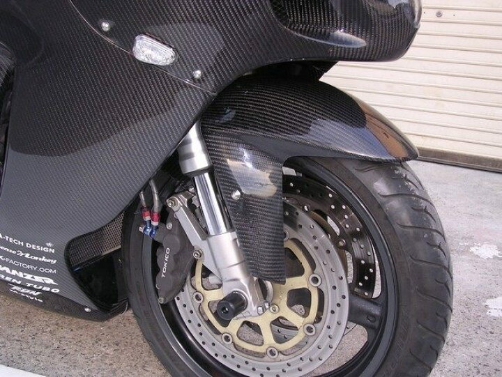 A-TECH フロントフェンダー 素材：平織カーボン ハヤブサ(隼)2型