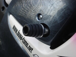 STRIKER �X�g���C�J�[ �K�[�h�X���C�_�[ GSX1300R �n���u�T�� SUZUKI �X�Y�L �G���W���X���C�_�[�E�t���[���X���C�_�[ �t���[��