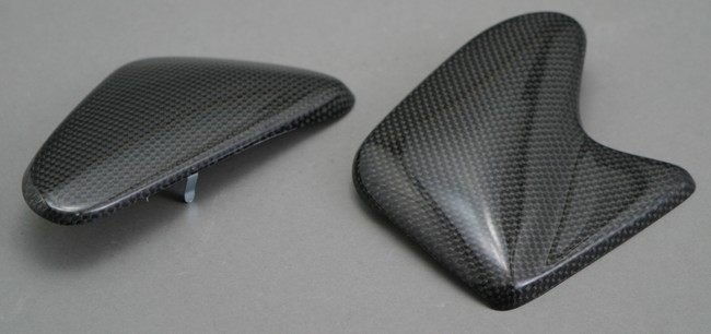 A-TECH エーテック ヒールガード 素材：平織カーボン(左側) CBR1100XXスーパーブラックバード