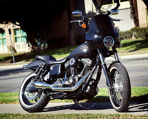 Two Brothers Racing c[uU[Y[VO 2-1 tGL][Xg}t[ Comp-S DYNAt@~[ DYNA STREETBOB FATBOB LOWRIDER FXDWG WIDEGLIDE Dyna 06-16 HARLEY-DAVIDSON n[[_rbh\ }t[