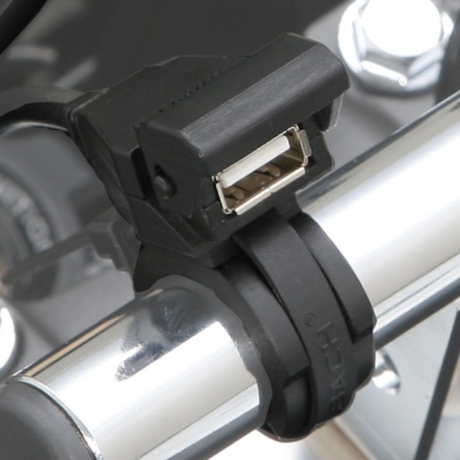 超安い】DAYTONA デイトナ バイク電源 USB 1ポート バイク用品