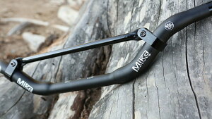 MIKA Metals �~�J���^���Y Hybrid �V���[�Y�n���h���o�[(7�^8�x�[�X��a�o�[) �n���h���o�[ �n���h�� �o�[�p�b�h�J���[�F�C�G���[ / �x���h�^�C�v�FSX BEND (Husq�����^KTM�����ɋ߂���)