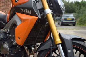 Pyramid Plastics s~bhvX`bN WG[^K[h MT-09 YAMAHA }n TChJEETChJo[ JE֘A O