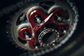 CNC Racing シーエヌシーレーシング スプロケットキャリア 1098 1098R 1098S 1199Panigale R S/Tricolore 1299 Panigale S 1299Panigale DIAVEL MONSTER 1200 1200R 1200S Multistrada Granturismo Pikes Peak Touring 1260 1260S STREETFIGHTER SuperSport XDiavel 駆動系