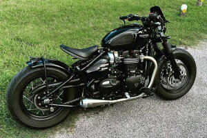 Motone Customs [g[JX^Y XbvI}t[ SATURN V BONNEVILLE BOBBER SPEEDMASTER TRIUMPH gCAt }t[